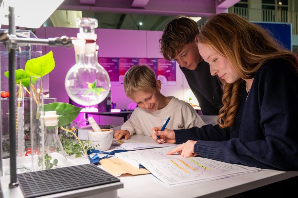 20251017_Escape_from_Carbonia_AE-194