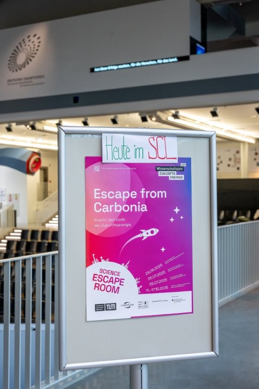 20251017_Escape_from_Carbonia_AE-686