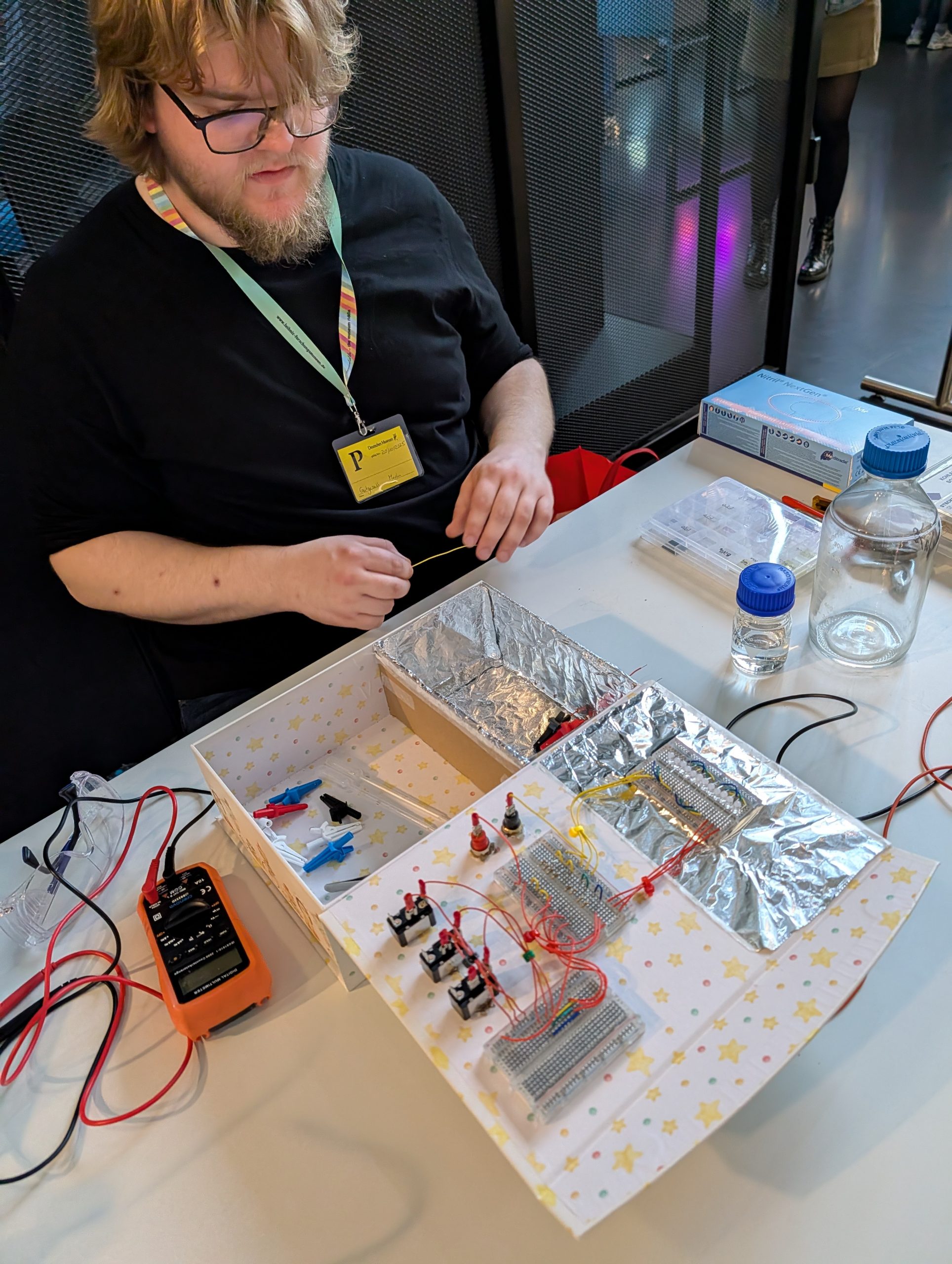 PXL_20251010_130927799.MP (1)